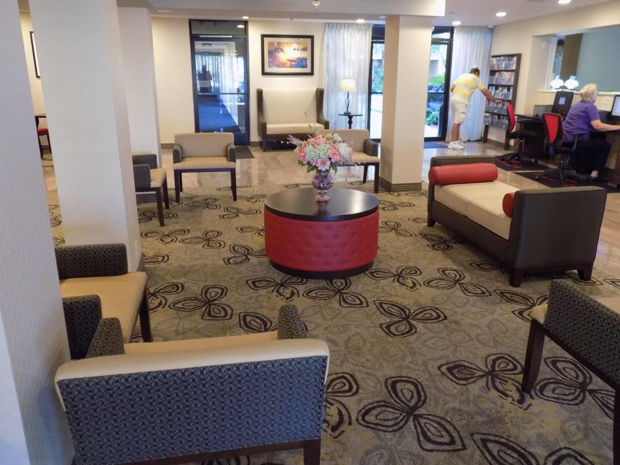 Hotel Ramada By Wyndham Burbank Airport Extérieur photo